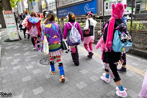 Harajuku Fashion Walk 7 Pictures Of Colorful Japanese Street Fashion