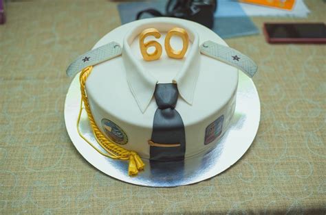 Какой выбрать подарок мужчине на юбилей 60 лет