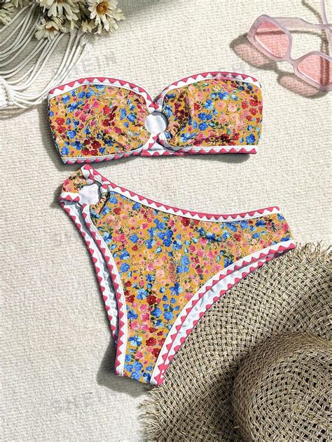 SHEIN Swim Conjunto de bikini con parte superior bandeau de flores pequeñas y Bottom triangular