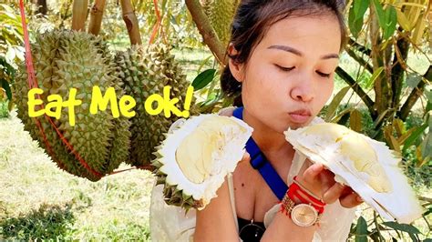 Asmr Fresh Durian Fruit Eating Sound No Talking Fresh Durian Asmr Eating Show Youtube