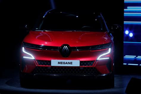 Renault banks on new models, Megane price cut to fight off Tesla in France