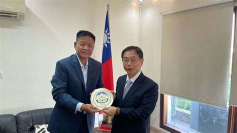 Taiwan reaches out to India — RT World News