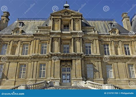 Maisons Laffitte France April 3 2017 Castle Stock Image Image Of