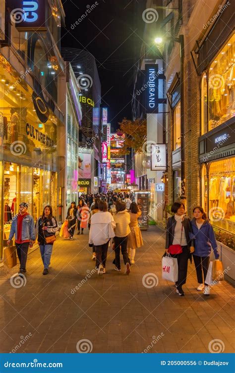 SEOUL, KOREA, NOVEMBER 9, 2019: Nightlife at a Street of Seoul ...