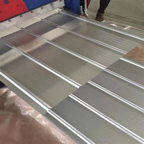 Constructed Aluzinc Steel Building Material Az G Hot DIP Zincalume Trimdek Metal Sheeting
