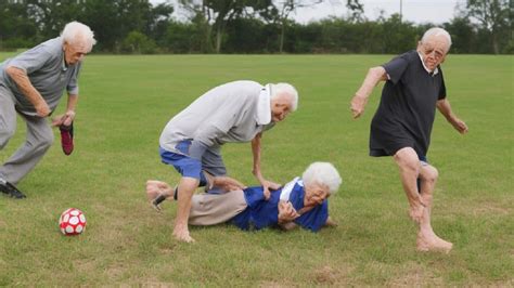 Les Dangers Du Sport Pour Les Personnes âgées Guide Régime