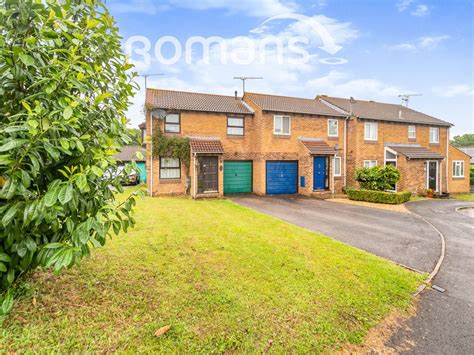 2 Bed End Terrace House To Rent In Ravenglass Close Lower Earley