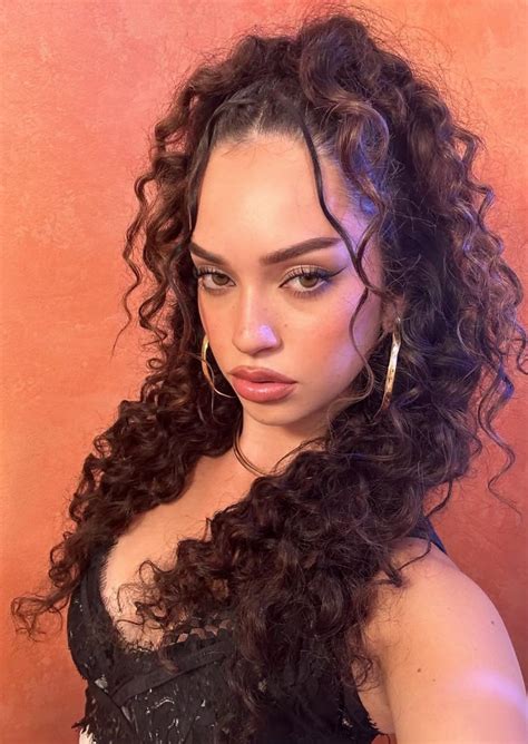 daniela katseye black curly hairstyles  prom curly hairstyles