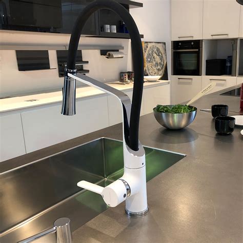 Смеситель для кухни Clever Chef 99733 белый, с гибким изливом купить в ...