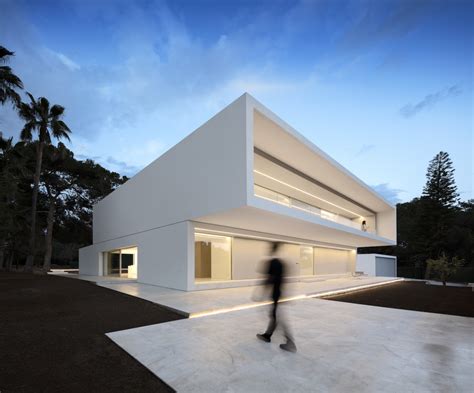 House Between The Pine Forest By Fran Silvestre Design Milk