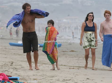 10 Hot Sexy Chelsea Field Bikini Pics