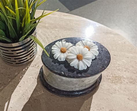 Сувениры и подарки из камня 🧿| Купить на Камнерезном заводе Аквинк