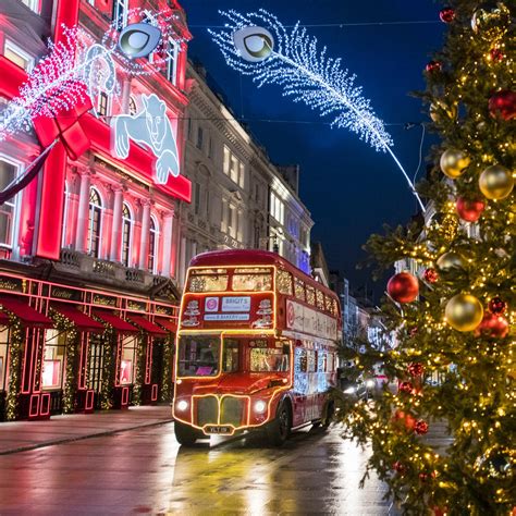 London Christmas Lights Bus Tour - Brigit's Bakery