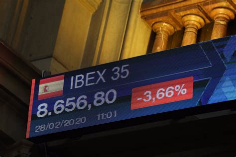 El Ibex 35 Se Desploma Casi Un 4 Y Pierde Los 8 700 Puntos Por El