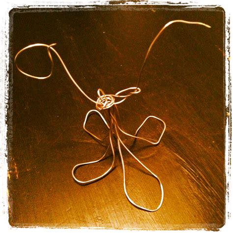 Animal wire art. | Wire art, Silver necklace, Jewelry