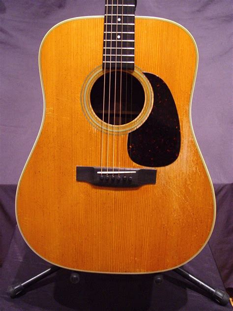 Vintage Martin D-28 Guitars for Sale