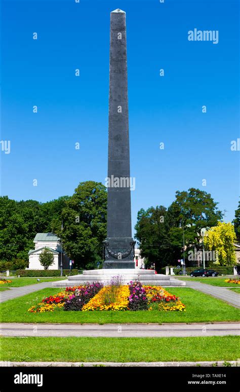 Den Karolinenplatz M Nchen Deutschland Mit Einem Obelisk Zu Ehren