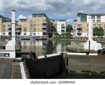 44 Brentford Canal Images, Stock Photos & Vectors | Shutterstock