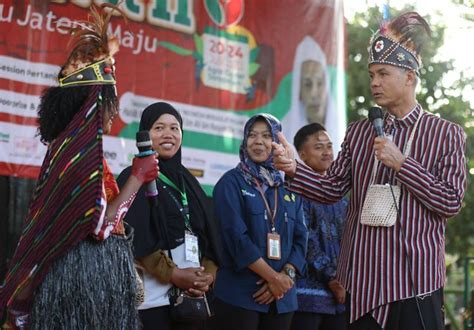 Ganjar Ajak Petani Milenial Gunakan Pupuk Organik Perkuat Ketahanan Pangan