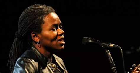 Rise to Success: Career Highlights of Tracy Chapman - Popular Timelines