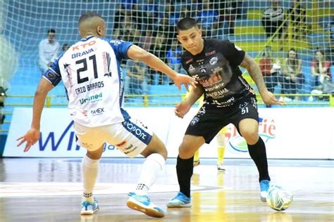 Foz Cataratas é surpreendido pelo Pato Futsal na Liga Nacional