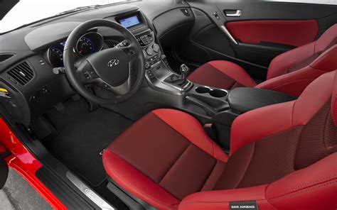 HYUNDAI GENESIS COUPE - hyundai-genesis-coupe_interior_17.jpg