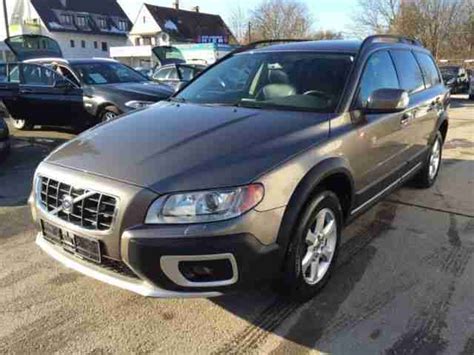 Volvo XC 70 D5 AWD Aut Summum Facelift Leder Tolle Angebote In Volvo