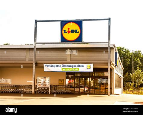 Lidl Supermarket Chain Sign Lidl Is A German Global Discount