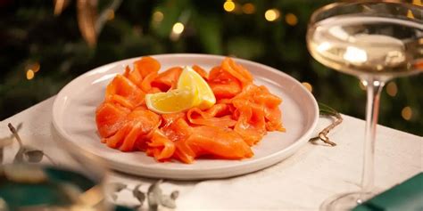 Best Smoked Salmon Uk A Guide To The Finest Options Smokedbyewe