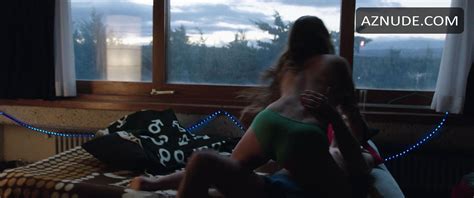 ALICIA SANZ Nude AZNude