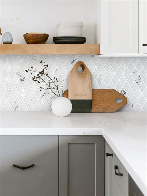 Elegant Rhomboid White Glass Mosaic Backsplash Tile