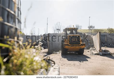 Front Loader Scrap Handling Grapple Bucket Stock Photo 2279283453 | Shutterstock