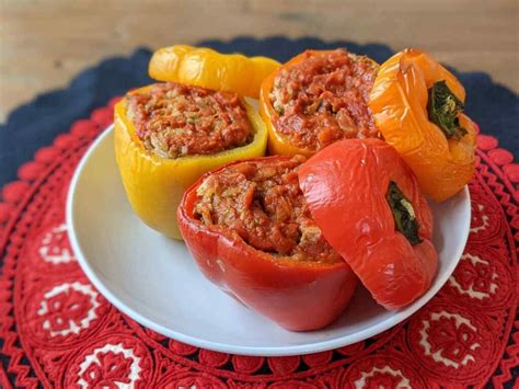 7 Best Ways For Reheating Stuffed Peppers - Effective & Easy