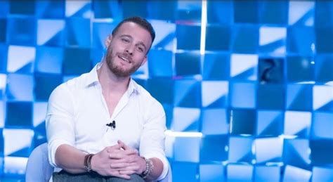 A Verissimo l idolo di Love is in the air Kerem Bürsin conferma l