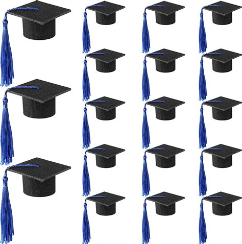 23 Graduation Party Centerpieces That Will Complete Your Table
