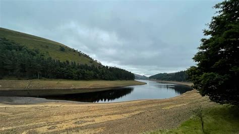 Howden Reservoir, Sheffield - area information, map, walks and more