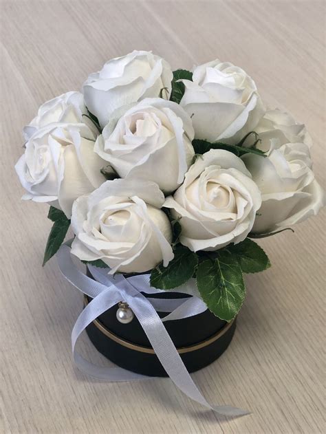 Мыльные розы белого цвета | Rose, Flowers, Handmade