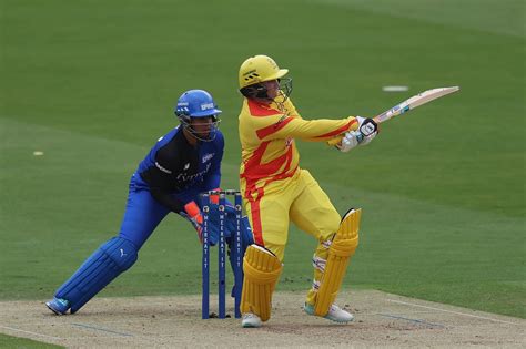 Bryony Smith Pulls One Away ESPNcricinfo