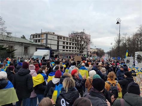 Protest Pod Ambasad Rosji W Warszawie W Drug Rocznic Ataku Na