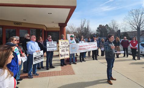 Temporary air pollution exception for data centers sparks opposition in