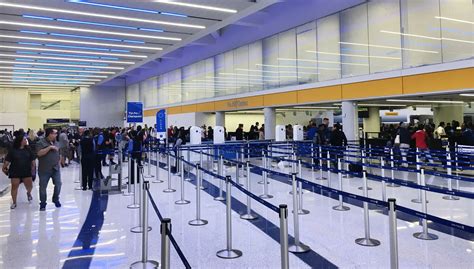 UK Student Arrested At LAX For Smuggling Meth-Encrusted T-Shirts In Luggage