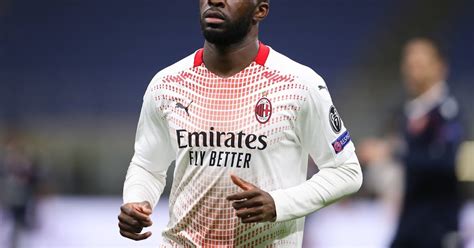 Chelsea Defender Fikayo Tomori Set To Join Ac Milan Permanently