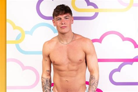 Who Is Keanan Brand Meet New Love Island Star Who Is Latest Rugby