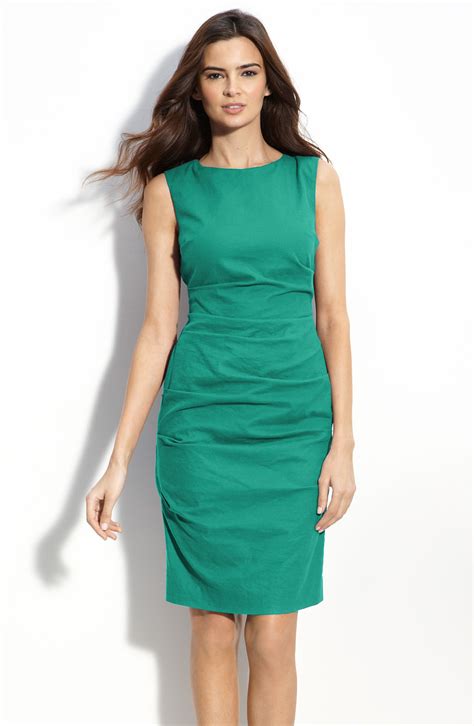 Nicole Miller Stretch Linen Sheath Dress In Green Lagoon Lyst