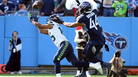 Should the Seattle Seahawks Trade WR Tyler Lockett?