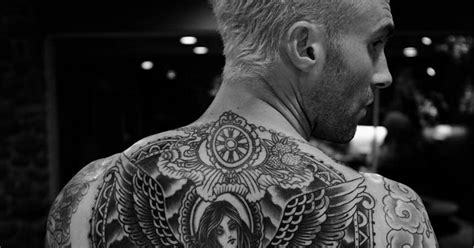 Adam Levines Massive Back Tattoo Is A Mythological Work Of Art Huffpost