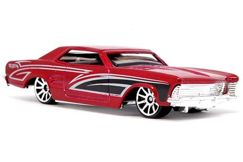 64 RIVIERAのレビュー全長5mオーバーなのにパーソナル向けな高級モデル X6999 Hot Wheels 情報まとめ ホットウィール にわかマニア