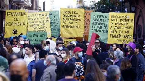 La manifestación de La Casa Invisible de Málaga en fotos