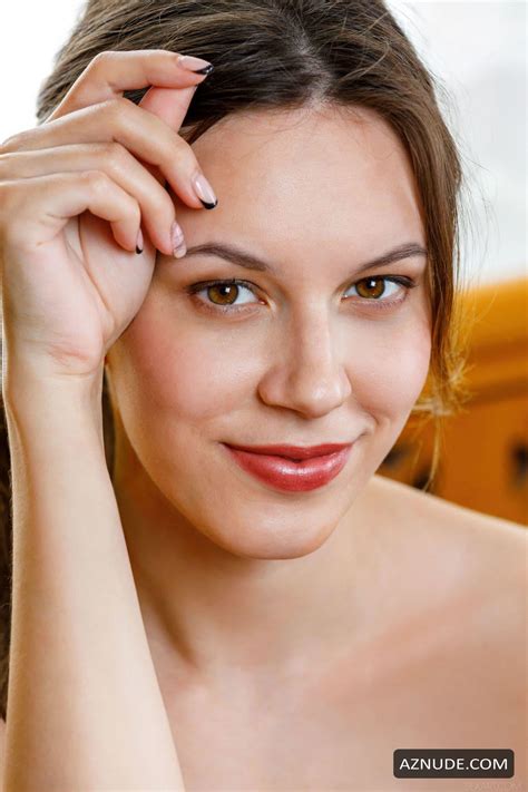 Giselle Sexy And Nude Photoshoot Posing Her Sexual Pussy Butt And Tits AZNude