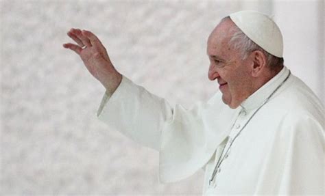 Catholic Church Could Bless Same Sex Couples Pope Francis Graphic